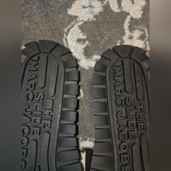 Marc Jacobs Black Slide Sandals - Picture 3 of 5